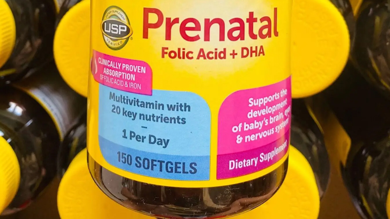 Nature Made Prenatal Multi + DHA nên dùng mỗi ngày 1 viên