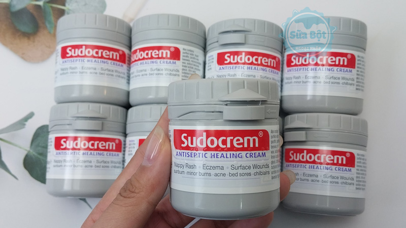 Kem hăm Sudocrem Antiseptic Healing Cream sử dụng an toàn cho làn da của trẻ