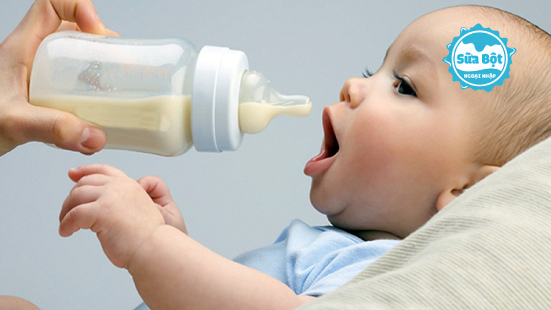 Sữa Aptamil là dòng sữa có đặc tính gần giống với sữa của mẹ