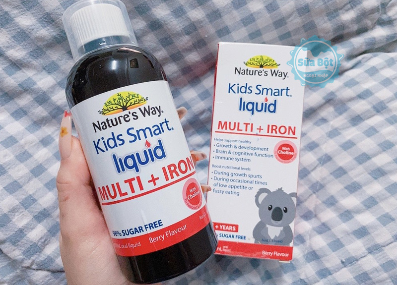 Siro Natures Way Kids Smart Liquid Multi Iron cung cấp sắt và nhiều vitamin, khoáng chất khác
