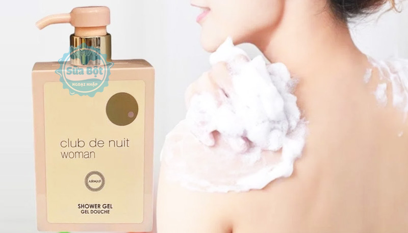 Sữa tắm Armaf Club De Nuit Woman giúp loại bỏ chất bẩn, cho hương thơm thanh lịch, nữ tính