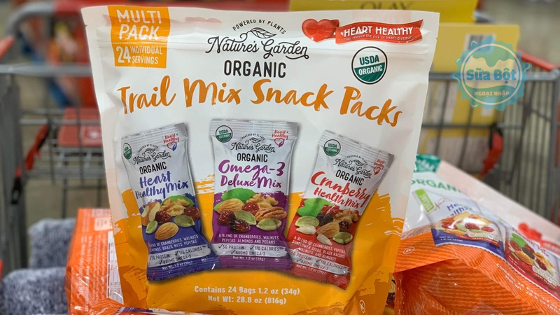 Hạt tổng hợp Nature’s Garden Organic Trail Mix Snack Packs gồm 24 gói 3 loại mix nhiều loại hạt, trái cây