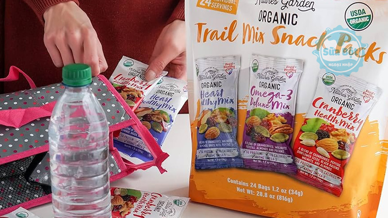 Hạt tổng hợp Nature’s Garden Organic Trail Mix Snack Packs phù hợp cho trẻ nhỏ cho đến người lớn