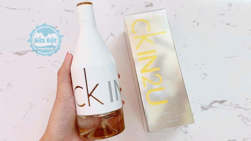 Nước hoa Calvin Klein CK IN2U Her EDT 100ml thiết kế từ vỏ chai đến hương thơm đầy cá tính, thời trang