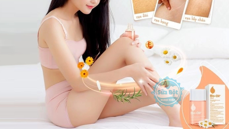 Tinh dầu Bio Oil nên thoa lên da chuyển hình tròn mỗi ngày 2 lần