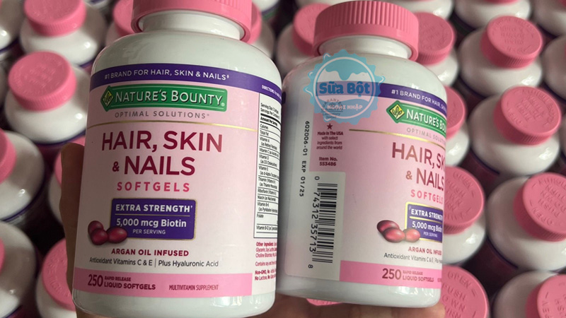 Nature’s Bounty Hair Skin And Nails cung cấp Biotin và các dưỡng chất quan trọng giúp tóc móng da khỏe mạnh