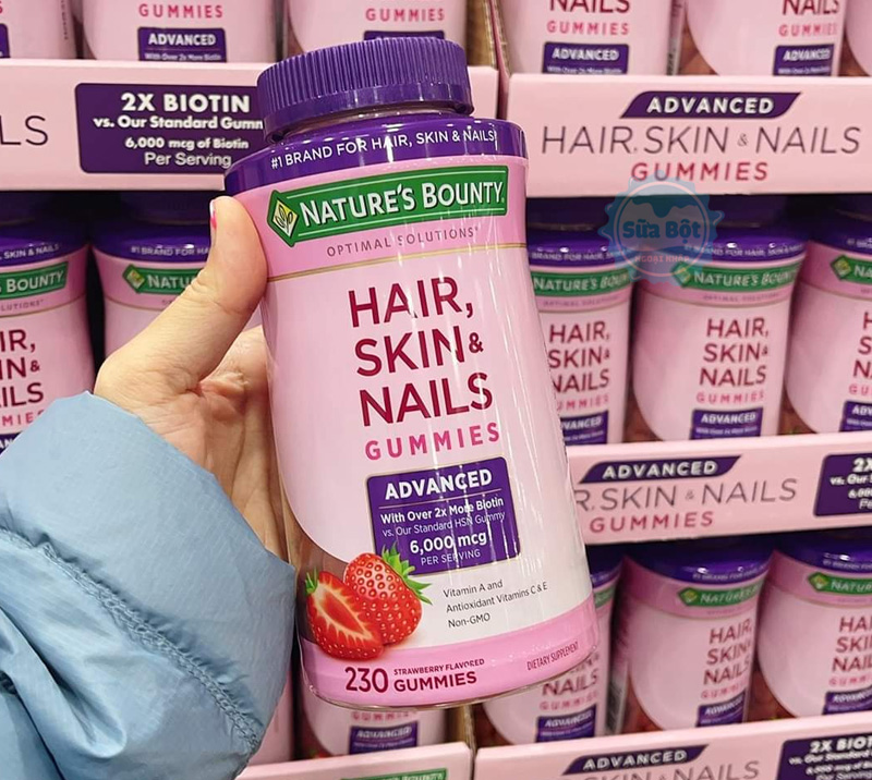 Nature’s Bounty Hair Skin And Nails Gummies dạng kẹo dẻo hương dâu dễ ăn