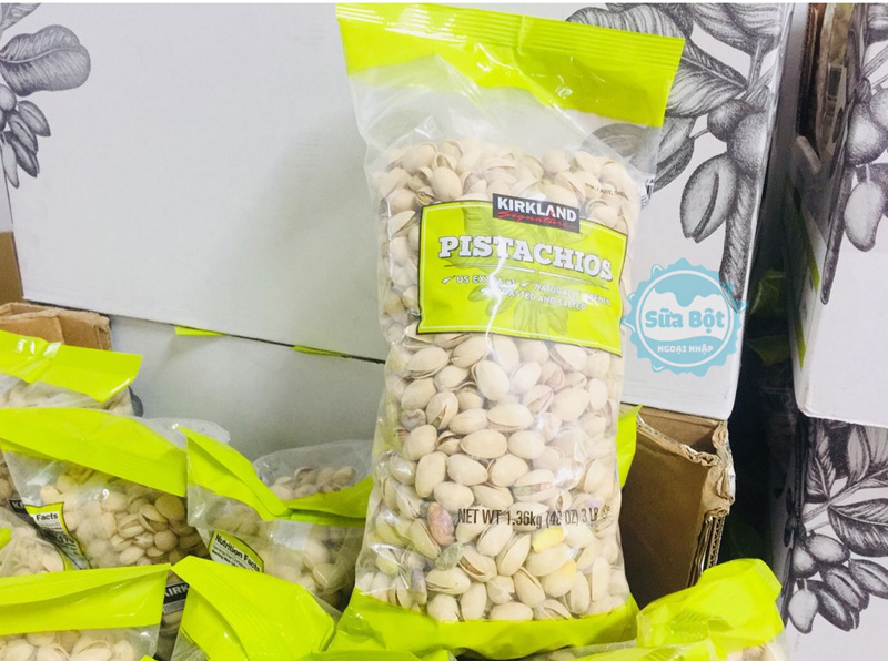 Hạt dẻ cười Kirkland Signature Pistachios túi lớn 1.36kg có xuất xứ từ Mỹ