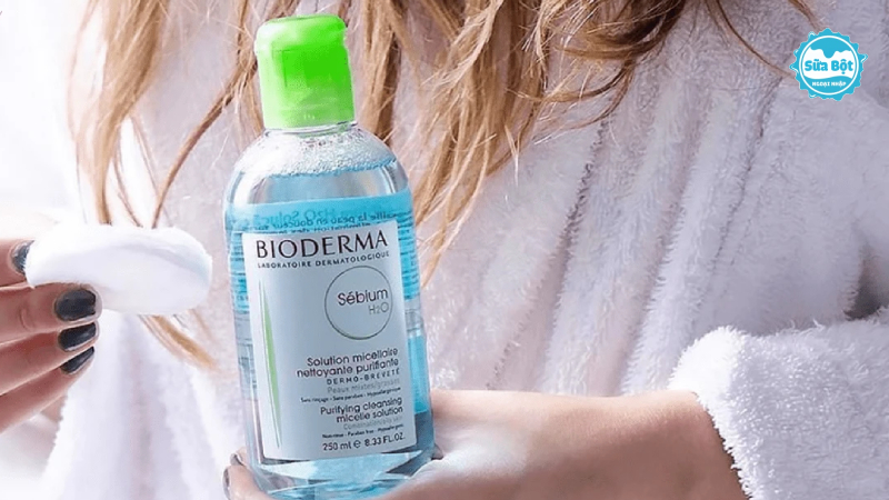 Nước tẩy trang Bioderma Sebium H2O màu xanh lá