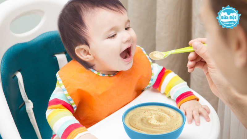 Ăn dặm là một độ ăn có dạng thức ăn sệt rồi đến dạng lợn cợn và đến dạng miếng