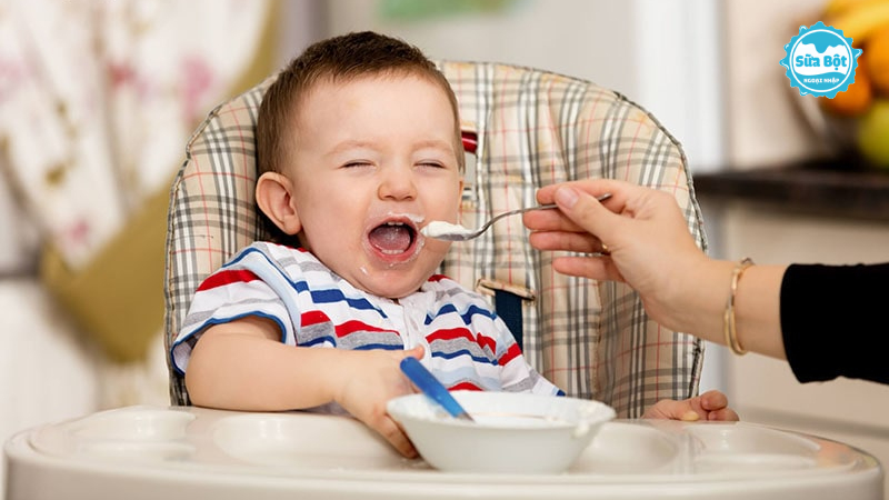 Thời điểm thực hiện các phương pháp ăn dặm cho bé