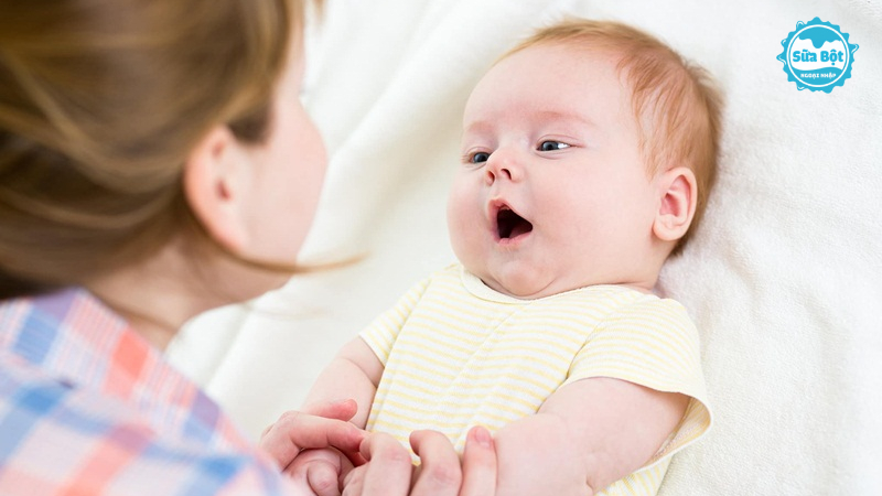 Trẻ bị khò khè như có đờm là hiện tượng gì?
