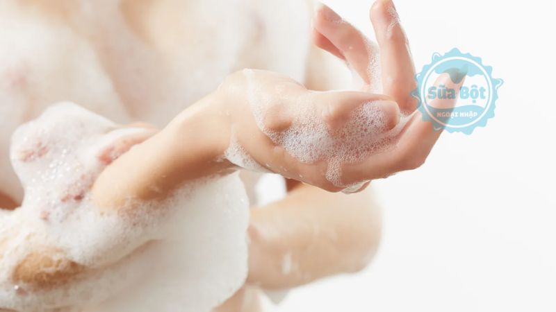 Sữa tắm Mỹ giúp làm sạch da, tẩy da chết, dưỡng da mềm mịn Sữa tắm Mỹ giúp làm sạch da, tẩy da chết, dưỡng da mềm mịn
