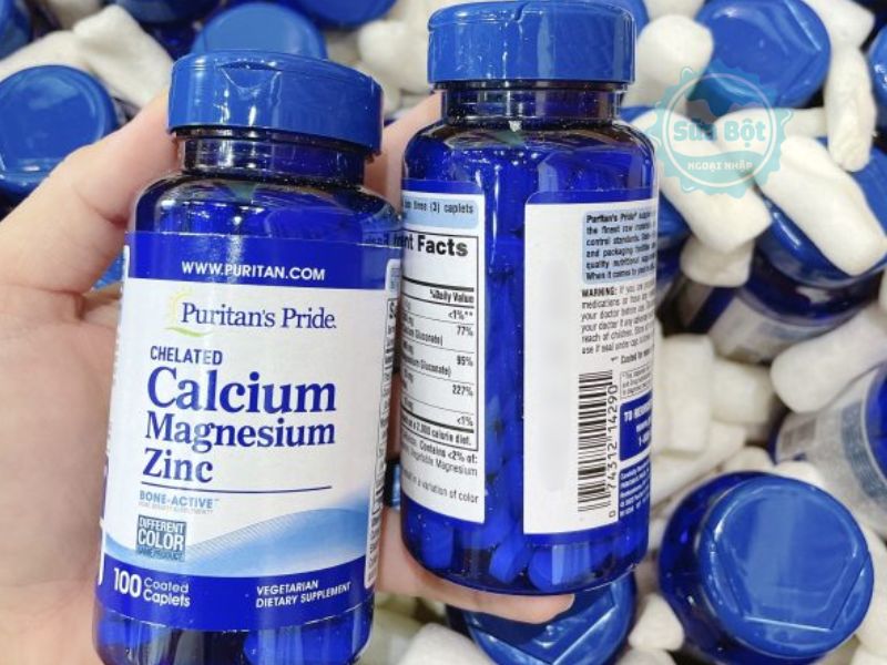 Puritans Pride Calcium Magnesium Zinc cung cấp cả canxi hữu cơ và vô cơ Puritans Pride Calcium Magnesium Zinc cung cấp cả canxi hữu cơ và vô cơ