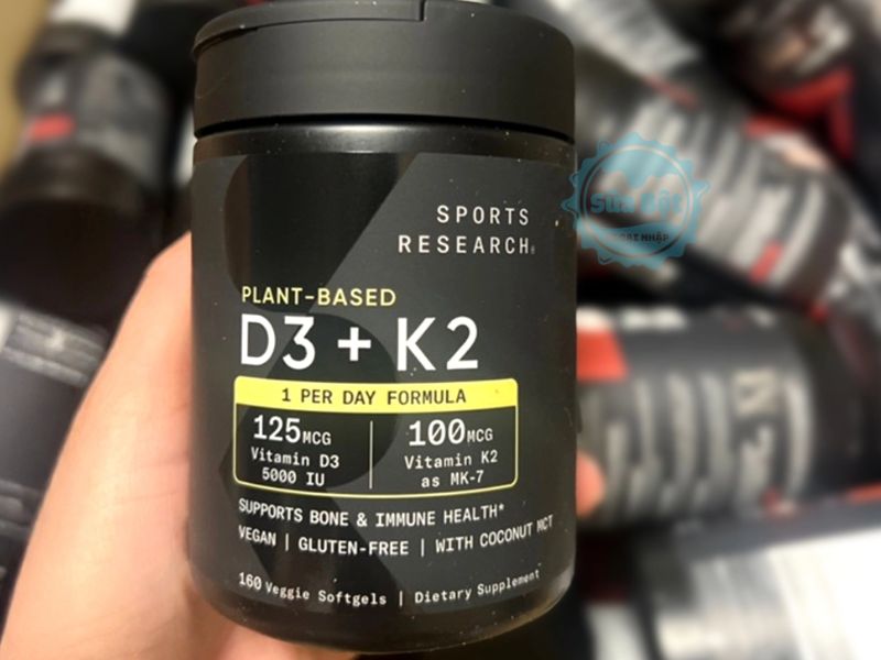 Sports Research Vitamin D3 + K2 là sản phẩm thuần chay, không biến đổi gen Sports Research Vitamin D3 + K2 là sản phẩm thuần chay, không biến đổi gen