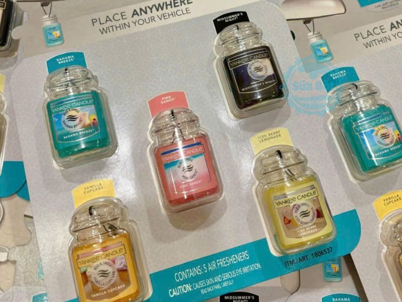 Dùng dây đeo treo sáp thơm ô tô Yankee Candle Car Jar Place Anywhere lên xe Dùng dây đeo treo sáp thơm ô tô Yankee Candle Car Jar Place Anywhere lên xe