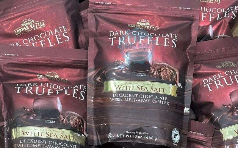 Copper Kettle Dark Chocolate Truffles With Sea Salt socola đen muối biển thơm ngon