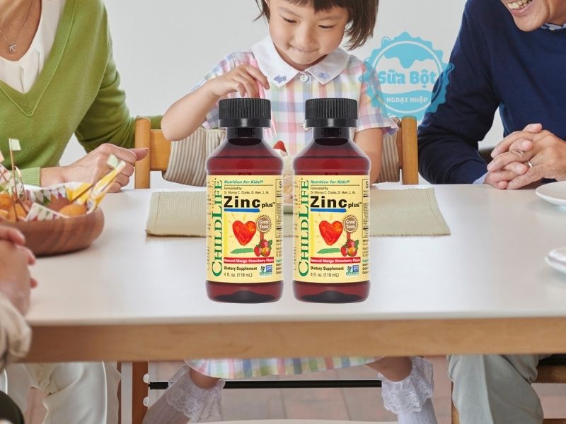 Childlife ZinC Plus mang vị dâu tây xoài thơm ngon, dễ dùng cho trẻ Childlife ZinC Plus mang vị dâu tây xoài thơm ngon, dễ dùng cho trẻ